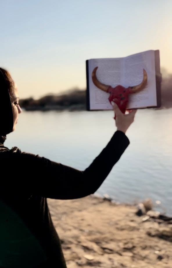 Helena — wróżka online